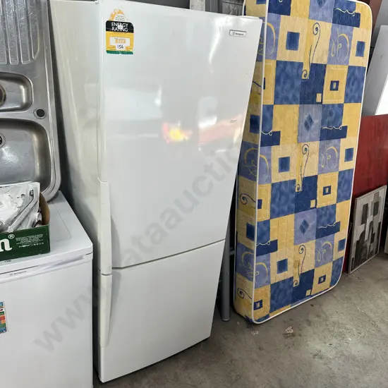 Westinghouse fridge freezer