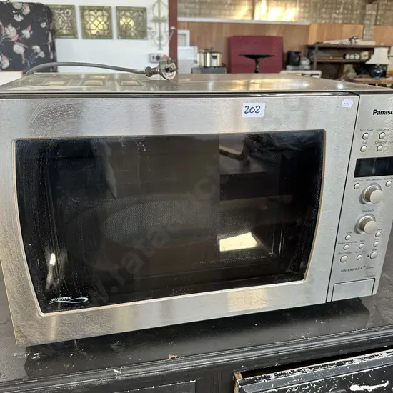 Inverter microwave