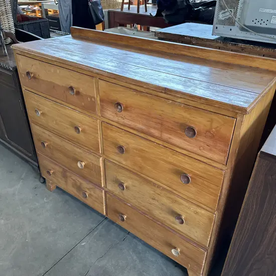 Chest drawers- missing leg