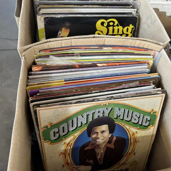2 boxes LPs