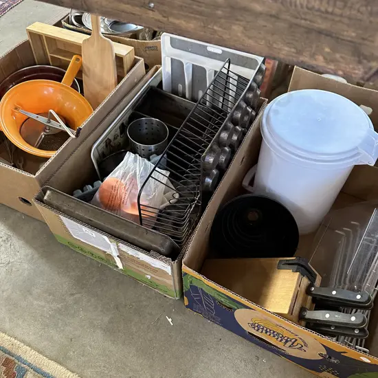 3 boxes kitchenware