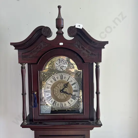 Reproduction grandmother clock