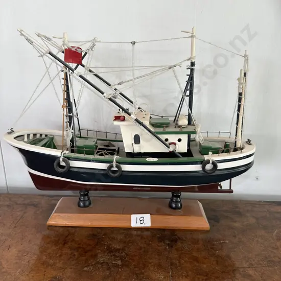 Model fishing boat