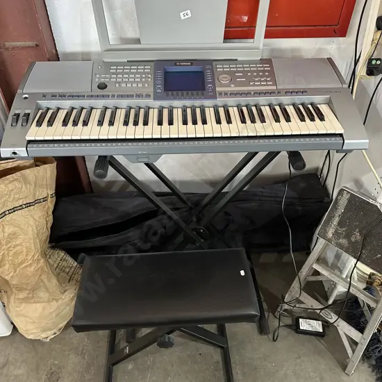 Yamaha PSR1500 keyboard, stand, seat, case
