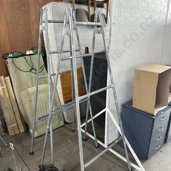 Pr painters trestles