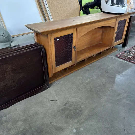 Wall cabinet and telephone shelf
