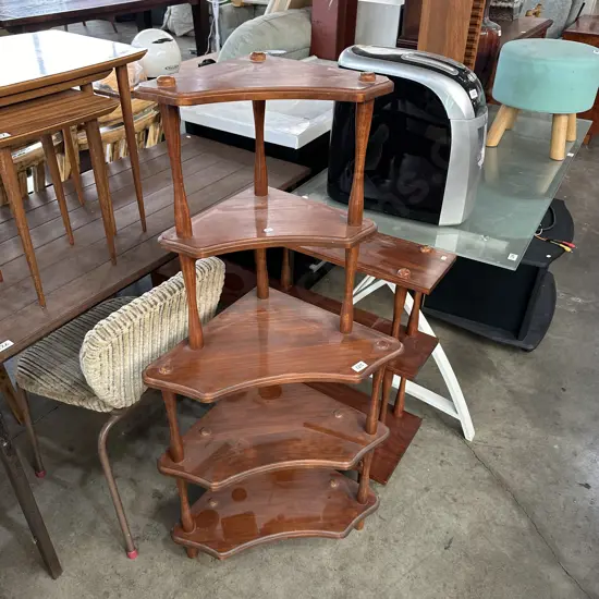 Wotnot, bookshelf and chair