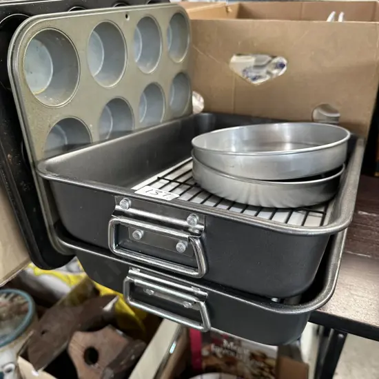 Heavy roaster trays (new) etc