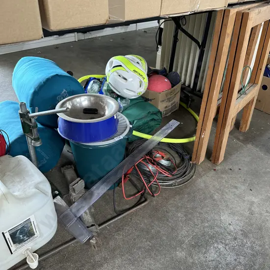 Bay lot inc trestle legs