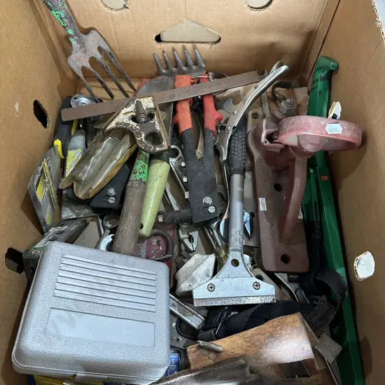 Tools, trailer coupling