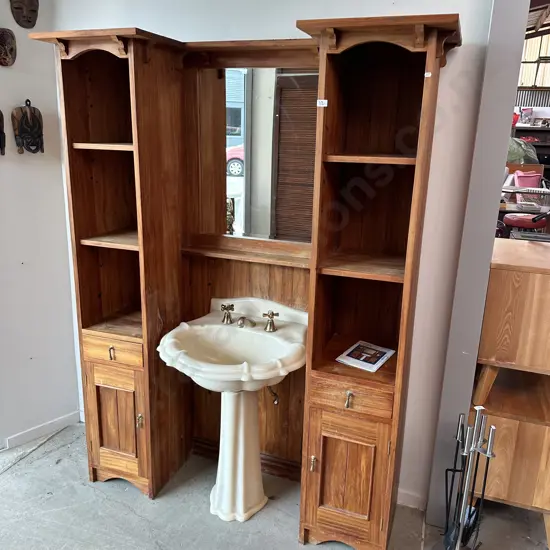 Rimu wall bathroom unit with pedistal