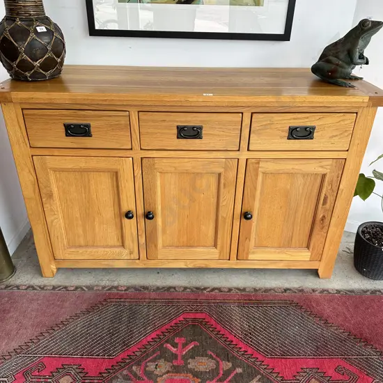 Solid Oak sideboard 1.4m