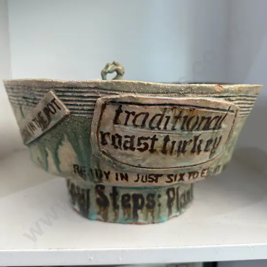 Bespoke pottery (as had damage)