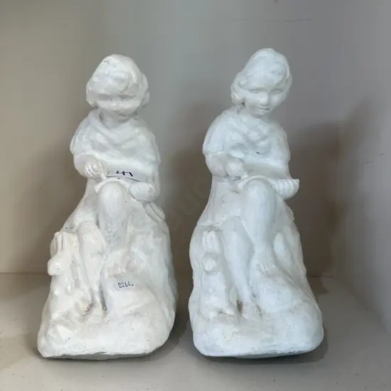 Pr concrete garden figures 24cm