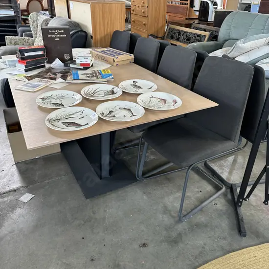 Boconcept table and 8 chairs