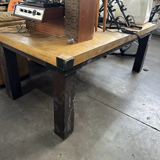 Table very average - use in garage only