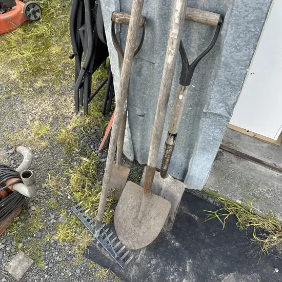 4 garden tools