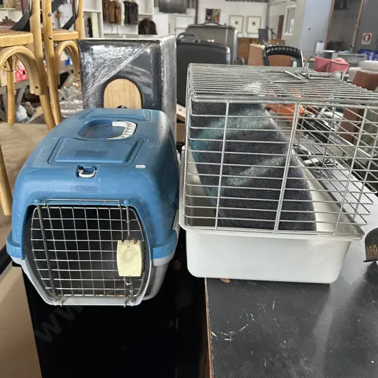 2 pet cages