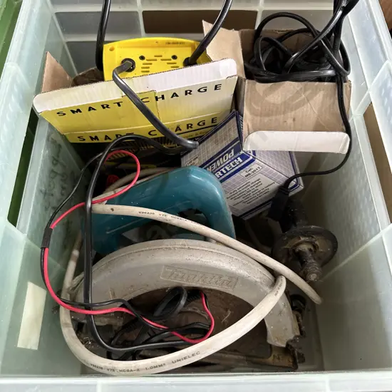 Skilsaw, chargers etc
