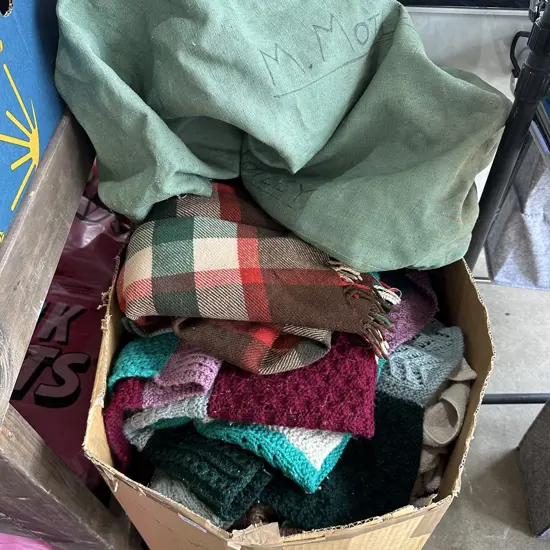 Woolen blankets etc