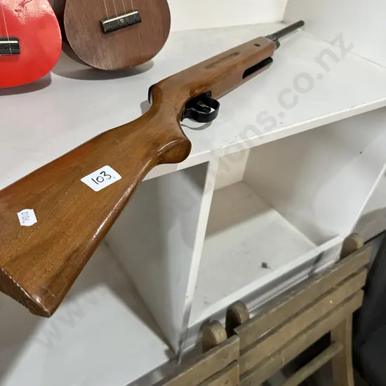 Vintage wooden air riffle