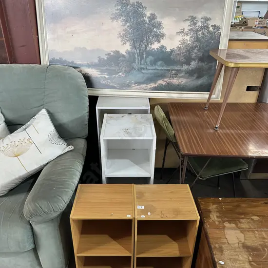 4 x side shelves and picture