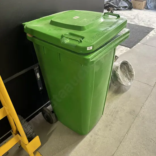 Wheely bin 240L