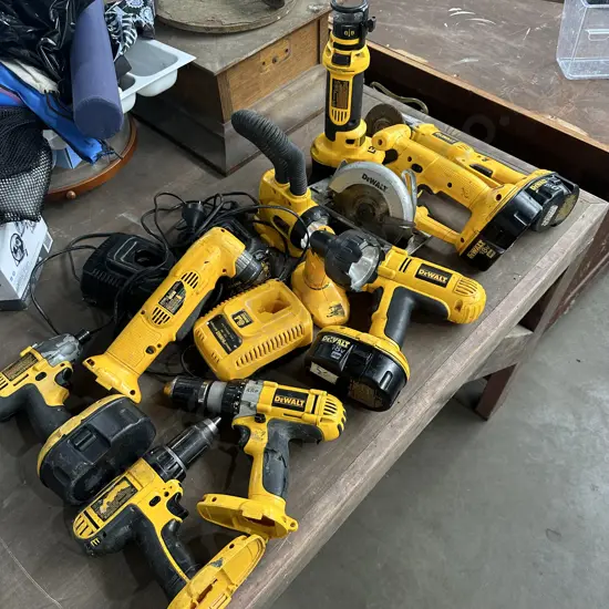 DeWalt cordless tools - well used, needs new batteries