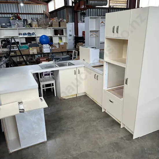 Kitchen for small unit
