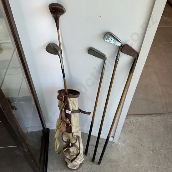 Vintage golf bag and clubs inc 3 Hickory shafts