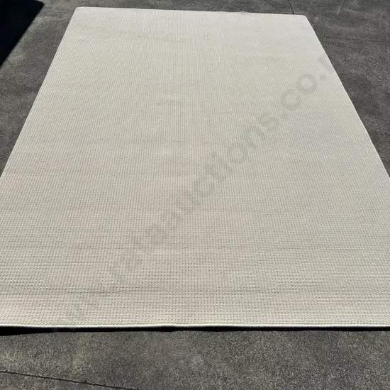 Wool carpet 3.8 x 3.95m Cream - good condition