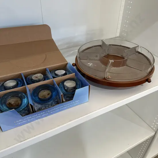 Nibble dish and tea lights