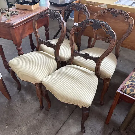 Set 4 Antique chairs