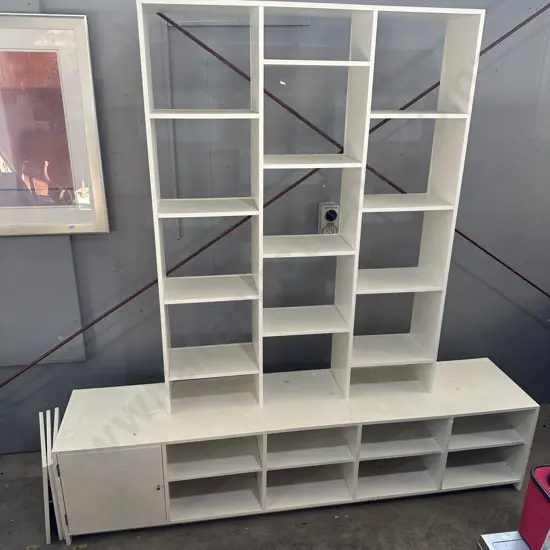 Large wall unit