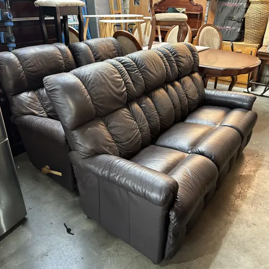 Leather Lay Z Boy suite - average