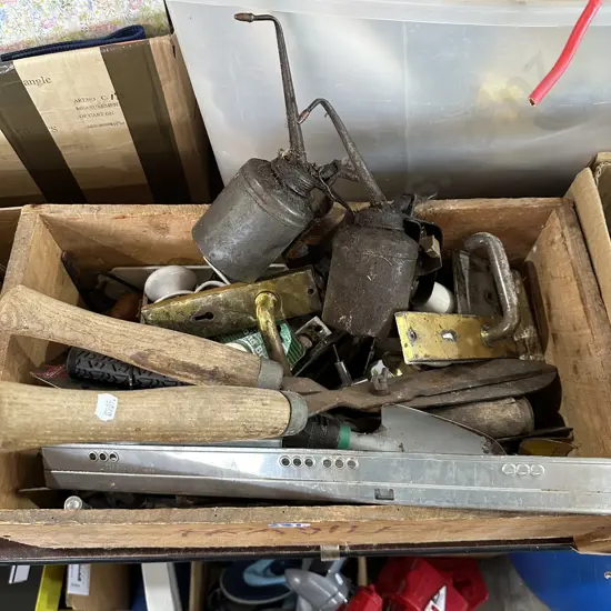 Oilers, tools and hardware