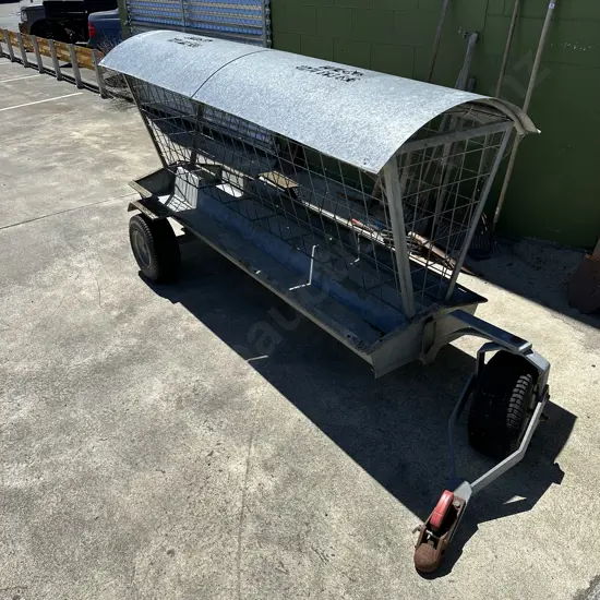 Wilco hay feeder (cost 3k new)