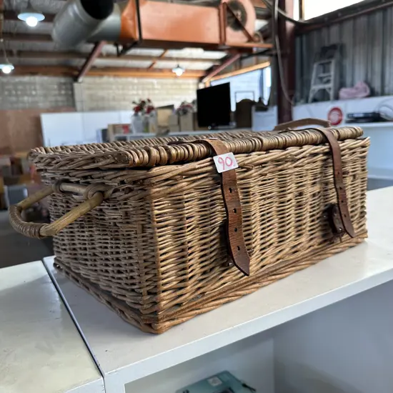 Picnic basket