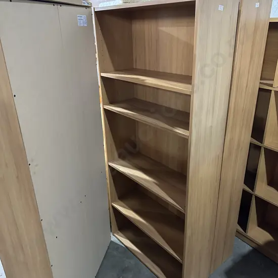 Bookcase 1800 x 800