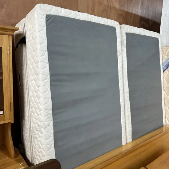 King bed (stained mattress)