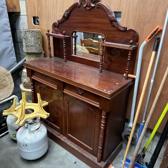 Chiffonier