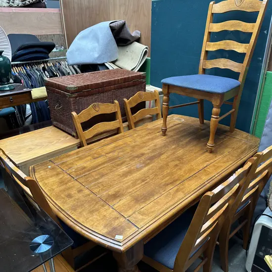 Table and 6 chairs