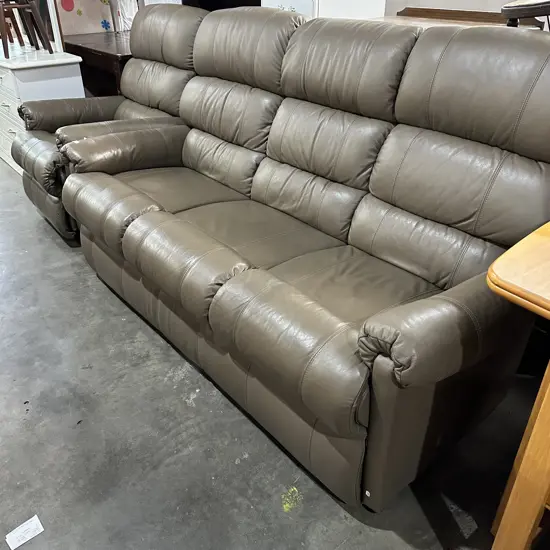 Very tidy leather L-Z-Boy suite 2pc