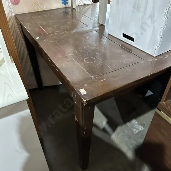 Dining table-average