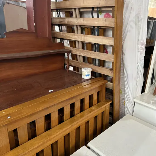 Bunk setwith foam squabs