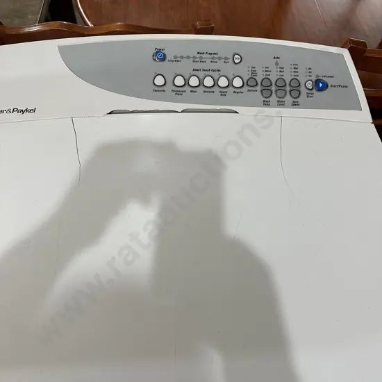 Large auto washer cracked lid