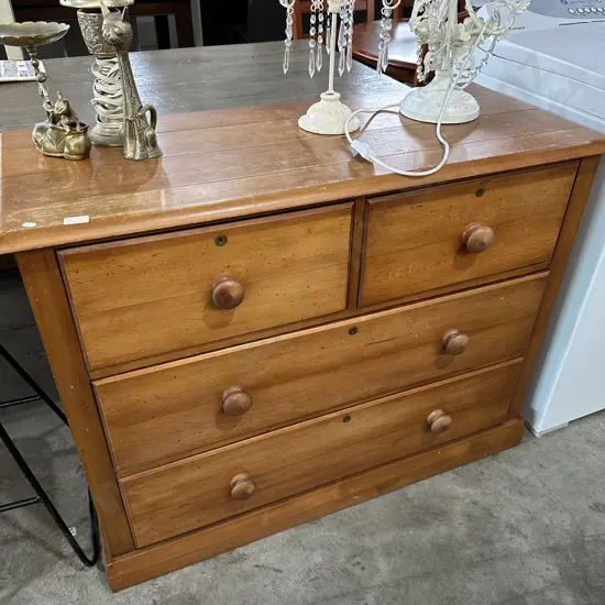Kauri chest drawers
