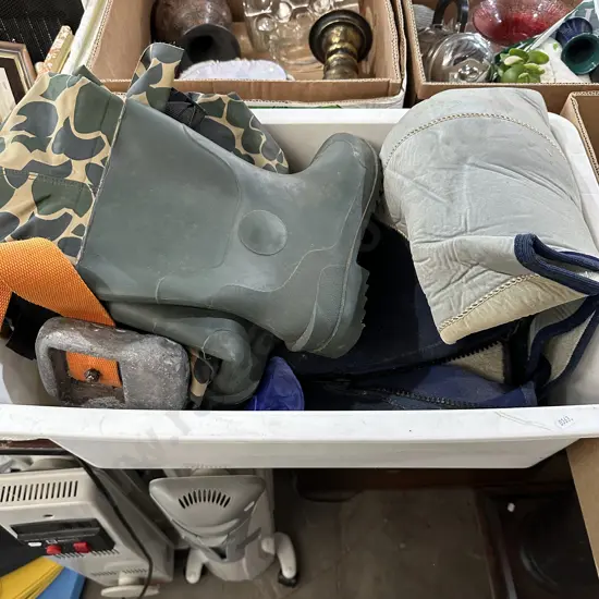 Waders, dive suit & belt