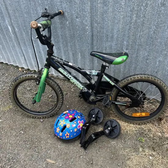Kid bike and trainers etc