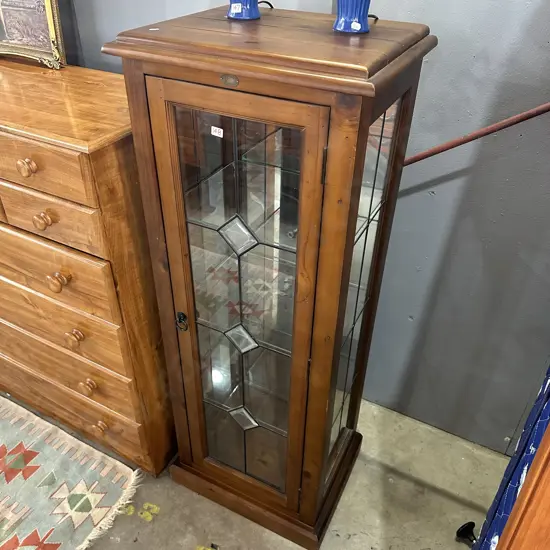 Leadlight display cabinet